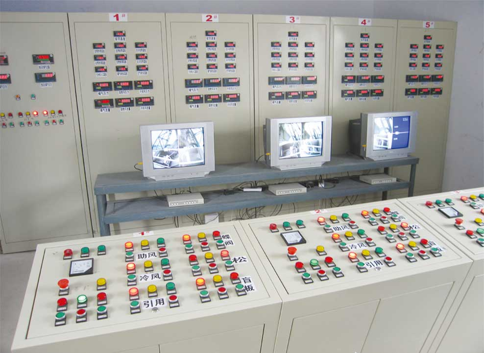 石灰窯高效空氣、煤氣預(yù)熱器及控制室1